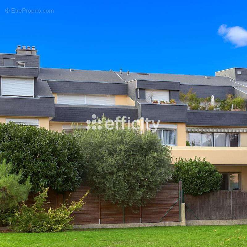 Appartement à RUEIL-MALMAISON