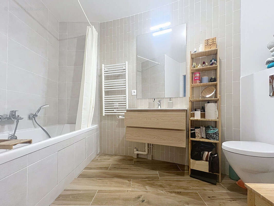 Appartement à SAINT-MAUR-DES-FOSSES