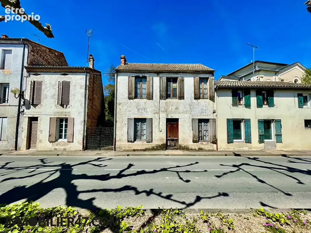 Maison de village  en pierre avec jardin a restaurer - photo 15