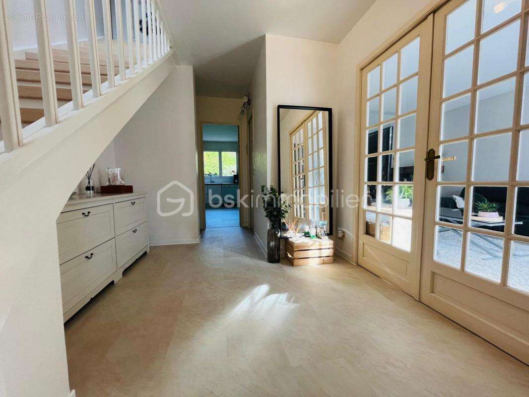 Maison à LES ESSARTS-LE-ROI