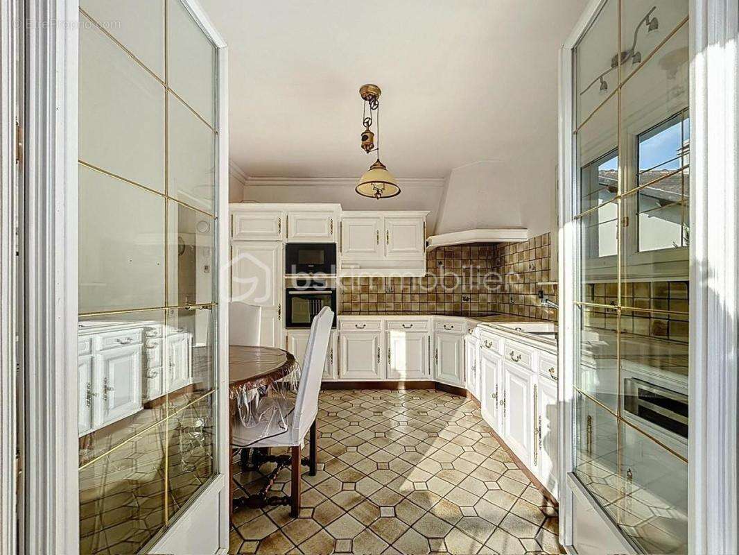 Maison à CORBEIL-ESSONNES