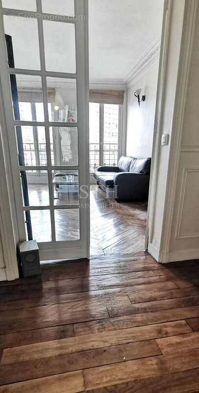Appartement à PARIS-15E