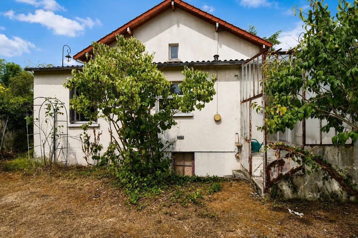 Croissy sur seine - charmante 1930 de 90 m² - terrain 515 m² - à 7 mn des ecoles et du centre ville - photo 8