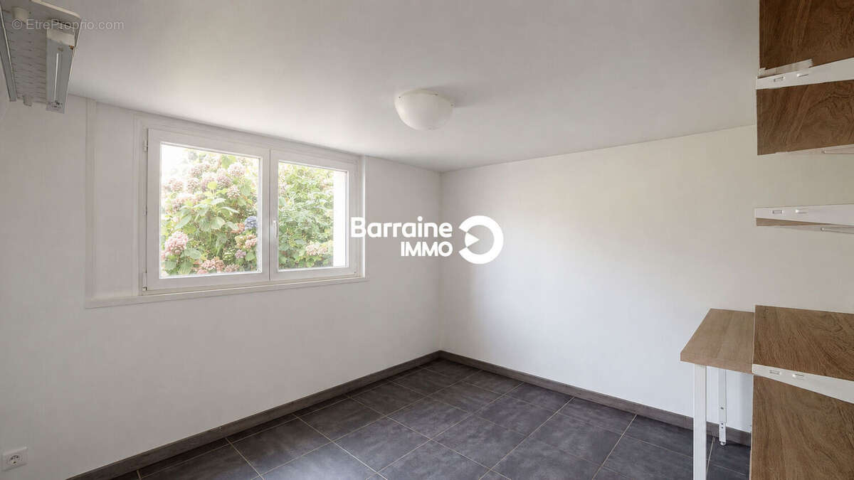 BARRAINE IMMO : A VENDRE - Maison familiale 7 pièces à Plouzané - photo 13