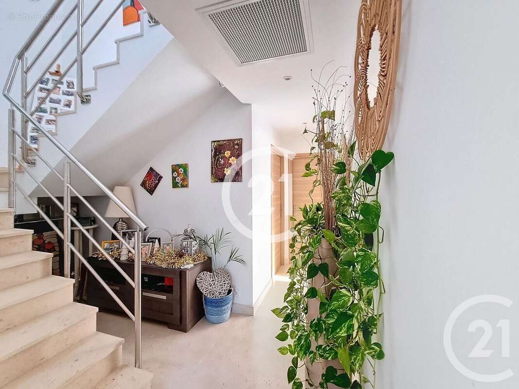 Maison à LATOUR-BAS-ELNE