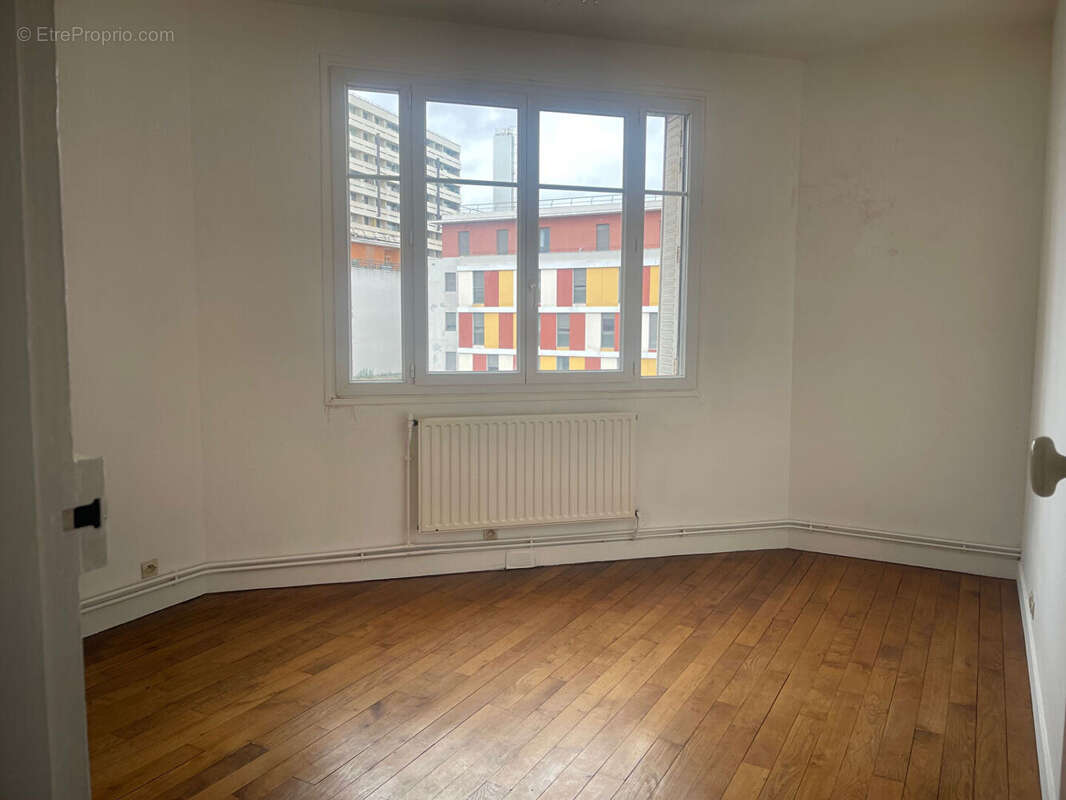 Appartement à IVRY-SUR-SEINE
