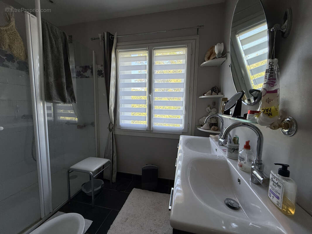 Maison à SAINT-SATUR