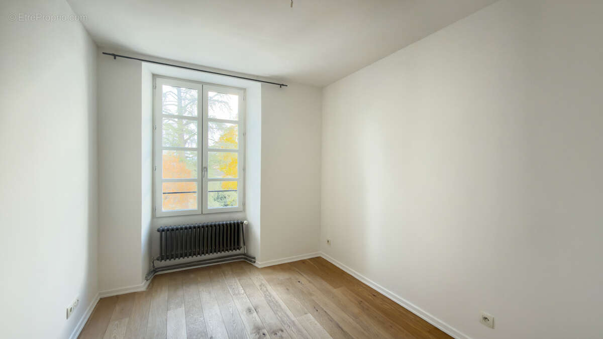 Appartement à VETRAZ-MONTHOUX