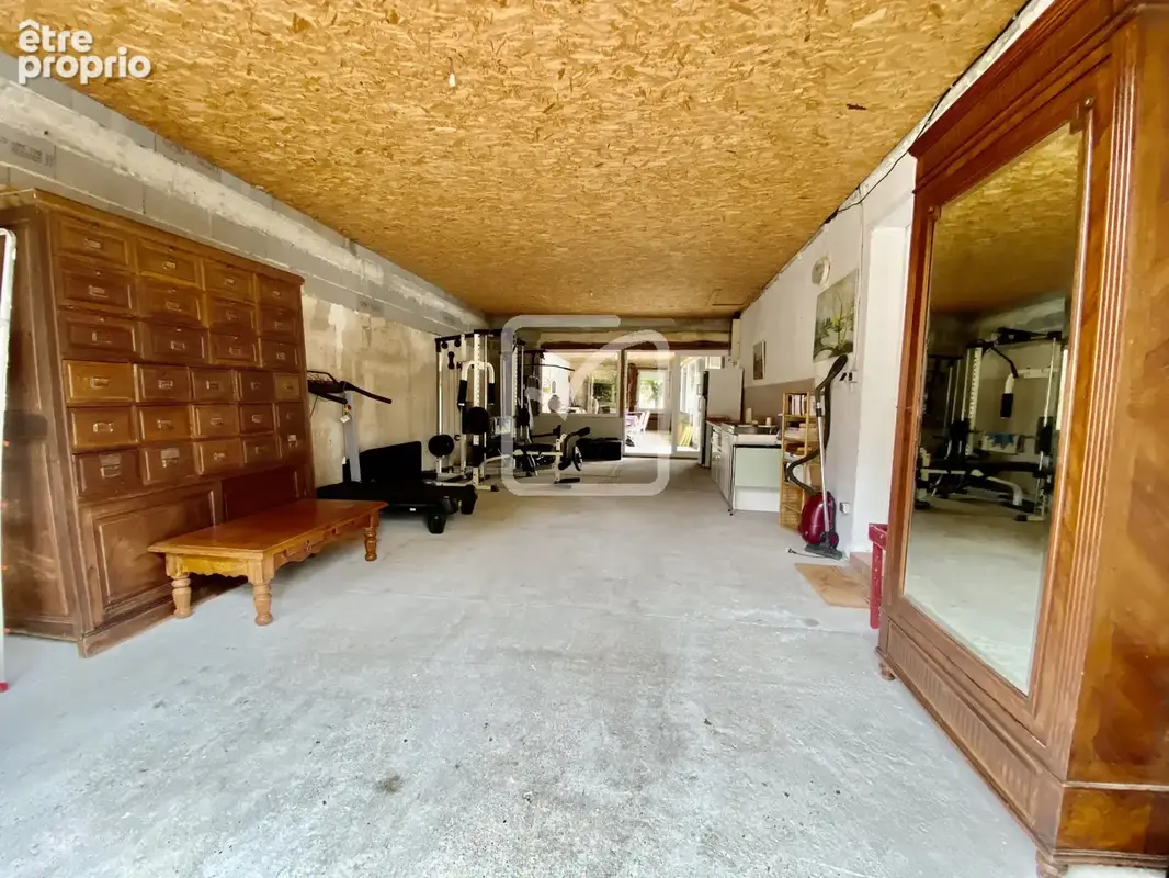 Ensemble immobilier exclusif aussi rare qu'atypique avec un accès privé à la dordogne - photo 10