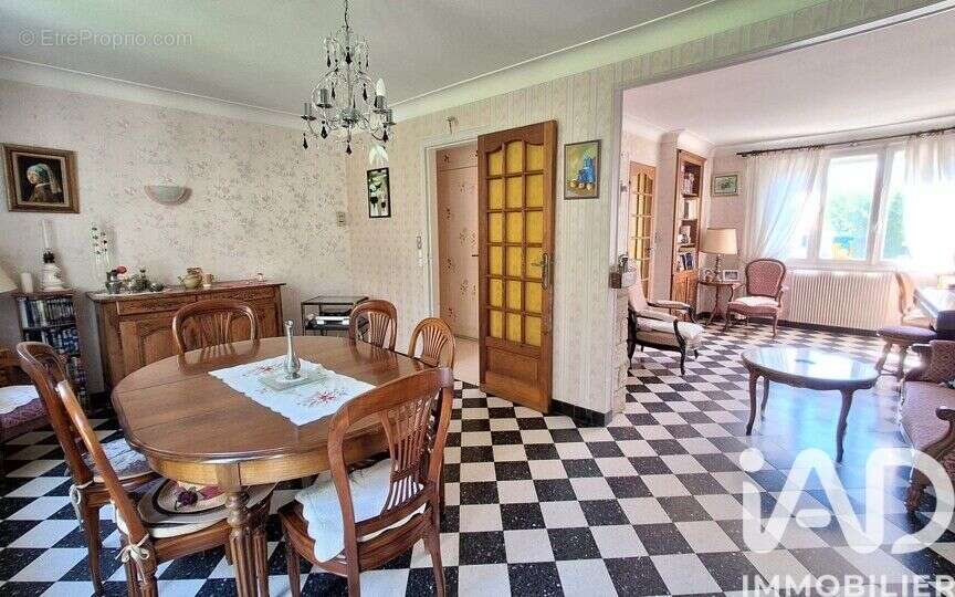Photo 2 - Maison à LE COUDRAY
