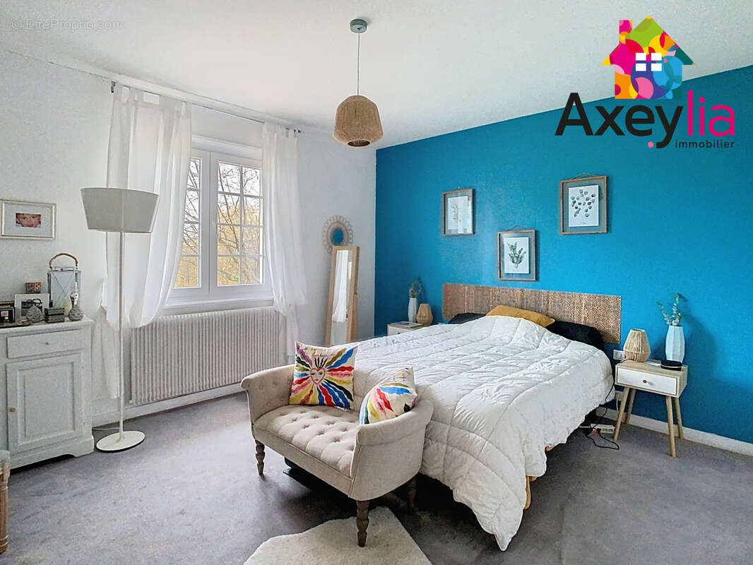 Maison à SAINT-VINCENT-DE-BOISSET