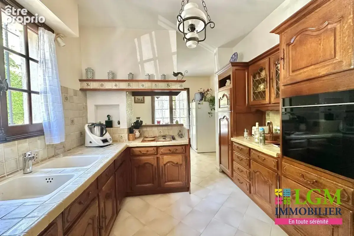 NÎMES - Magnifique maison familiale - photo 16