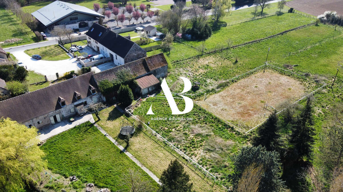Maison à GRANDPUITS-BAILLY-CARROIS