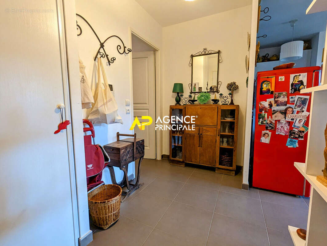 Appartement à SARTROUVILLE