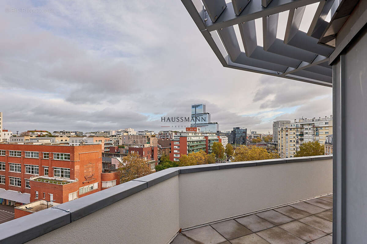 Appartement à PARIS-17E