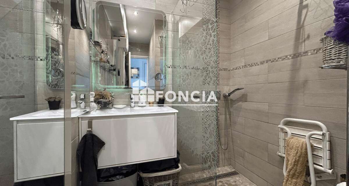 Maison à L&#039;HAY-LES-ROSES