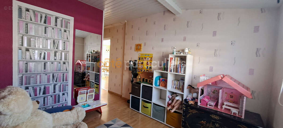 Maison à MORTAGNE-SUR-SEVRE