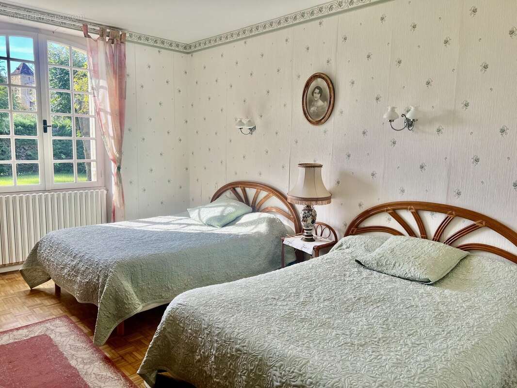 Maison à BEAUMONT-DU-PERIGORD