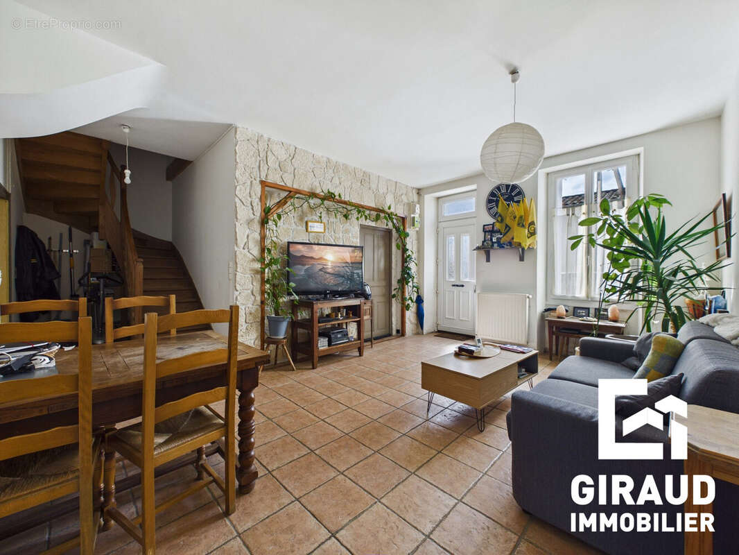 Maison à FONTENAY-LE-COMTE