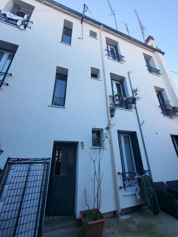 Appartement à NANTERRE