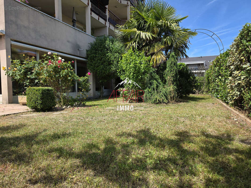 Appartement à CRANVES-SALES
