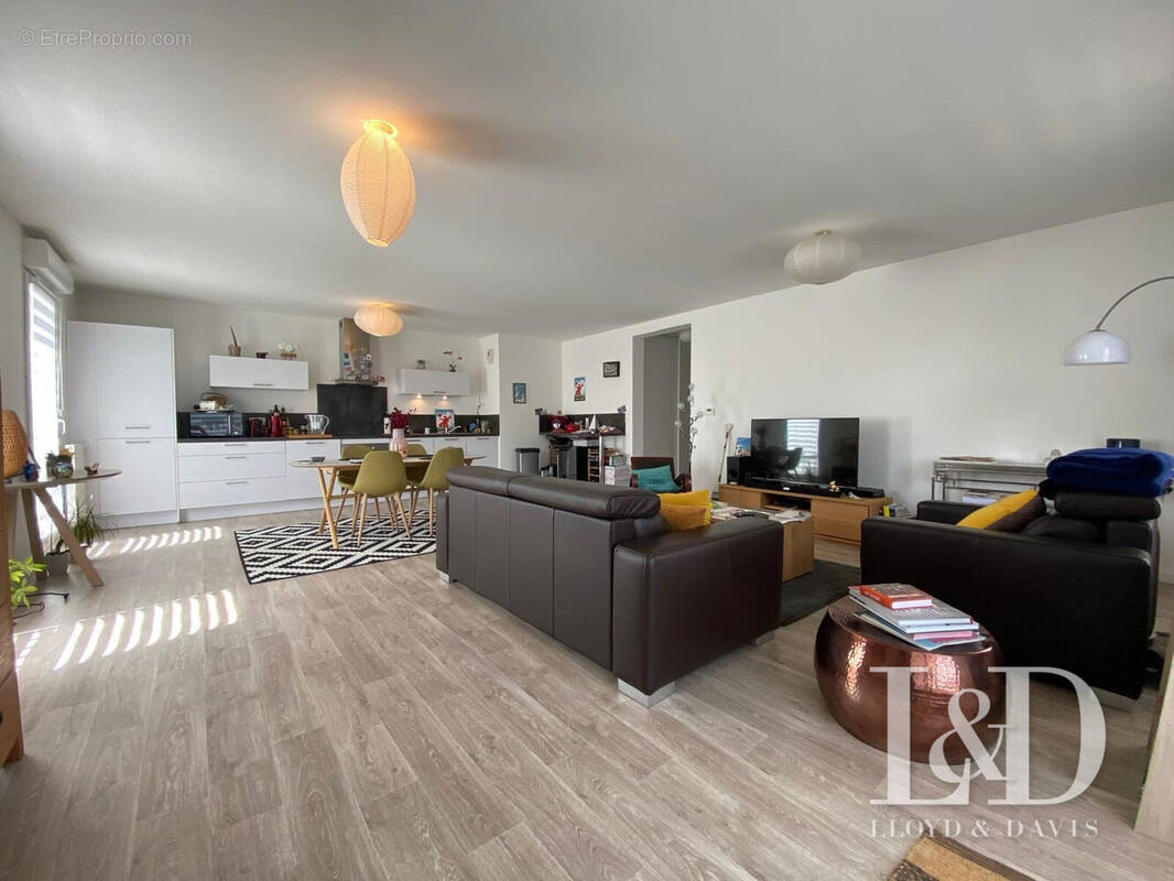 Appartement à BEZANNES