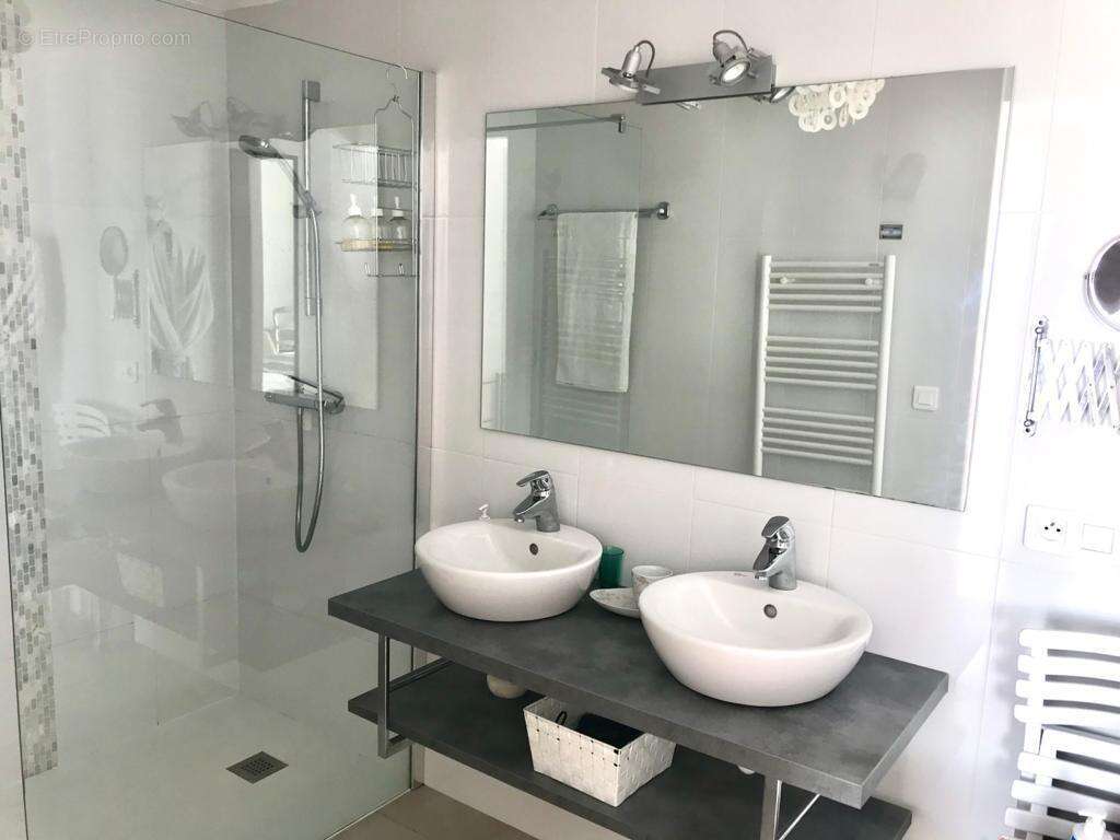 Villa vue mer avec chambres d'hotes et gites independants - photo 30
