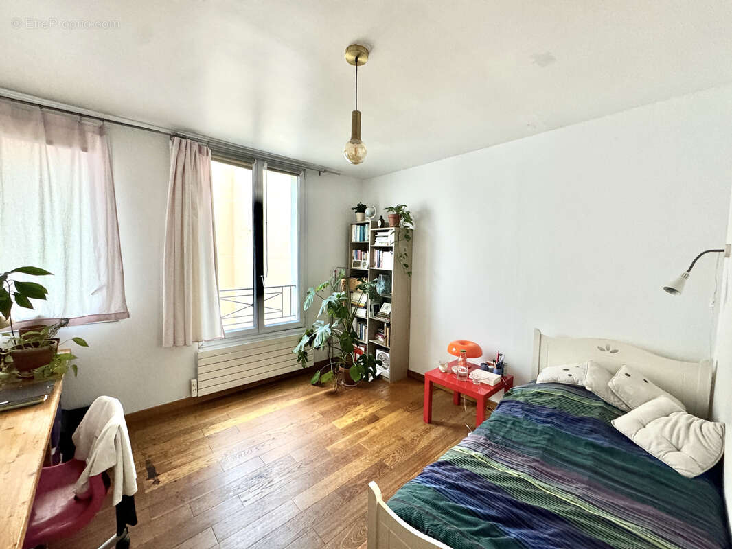 Appartement à PARIS-11E
