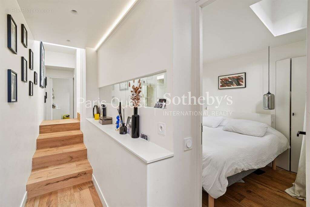 Appartement à PARIS-17E
