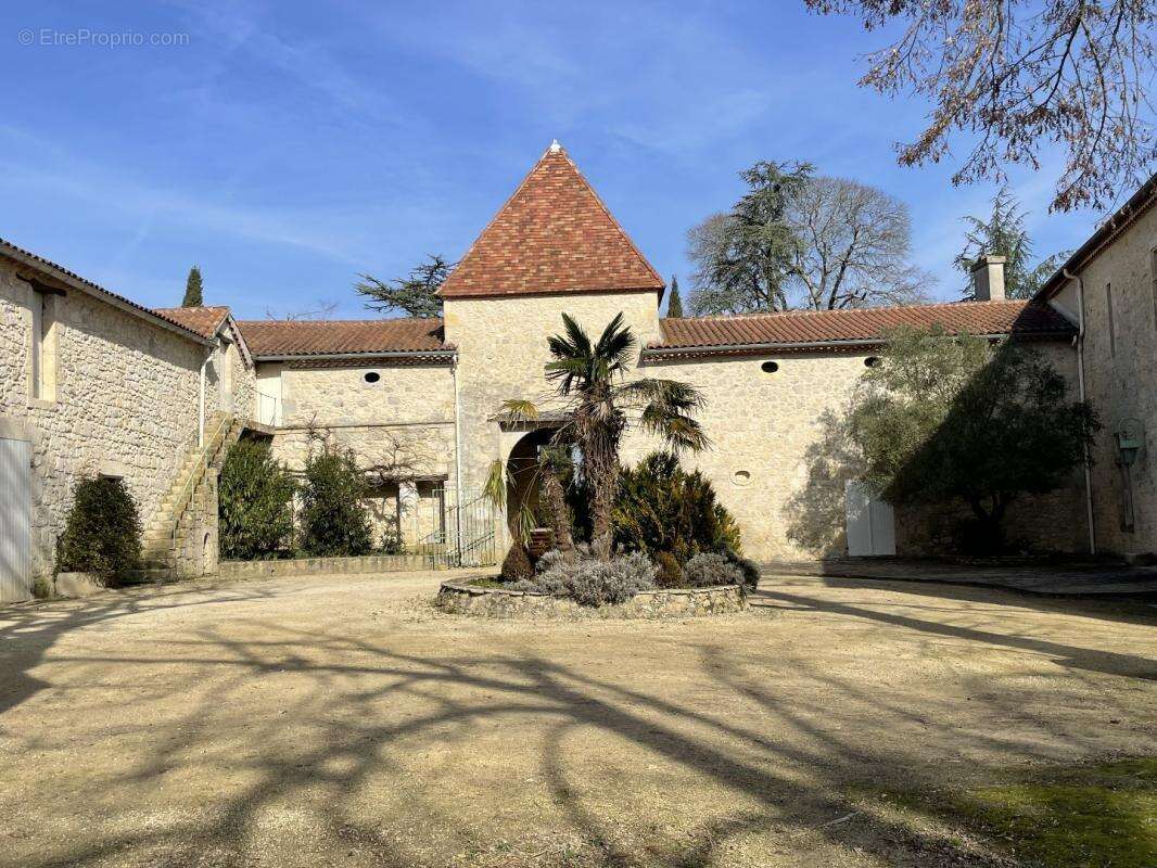 Maison à LA ROMIEU