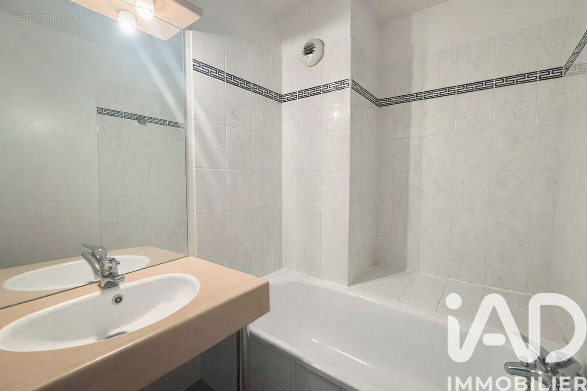 Photo 9 - Appartement à MOISSY-CRAMAYEL