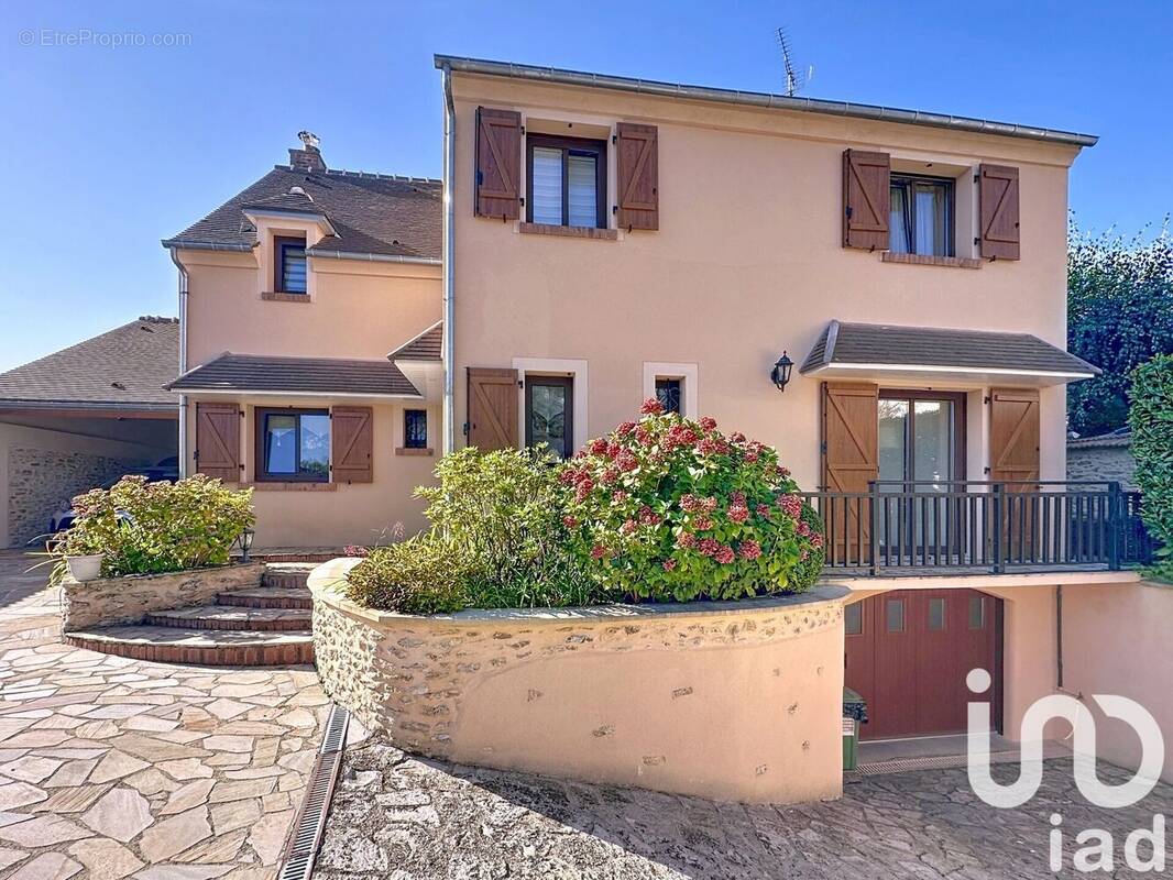 Photo 1 - Maison à RAMBOUILLET