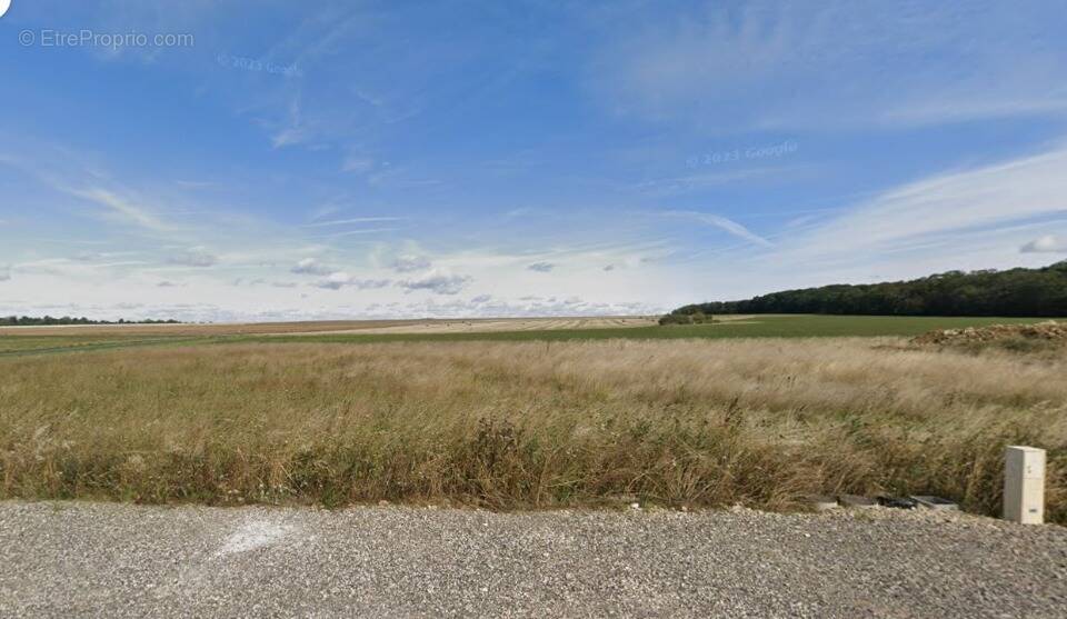 Terrain à SAINTE-BARBE