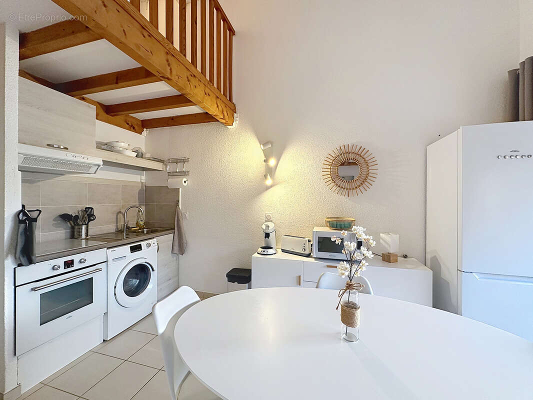 Appartement à LA CROIX-VALMER