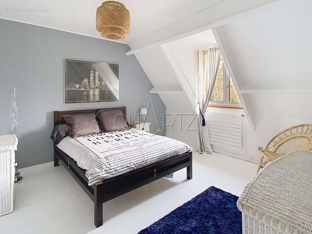 Maison à IVRY-LA-BATAILLE