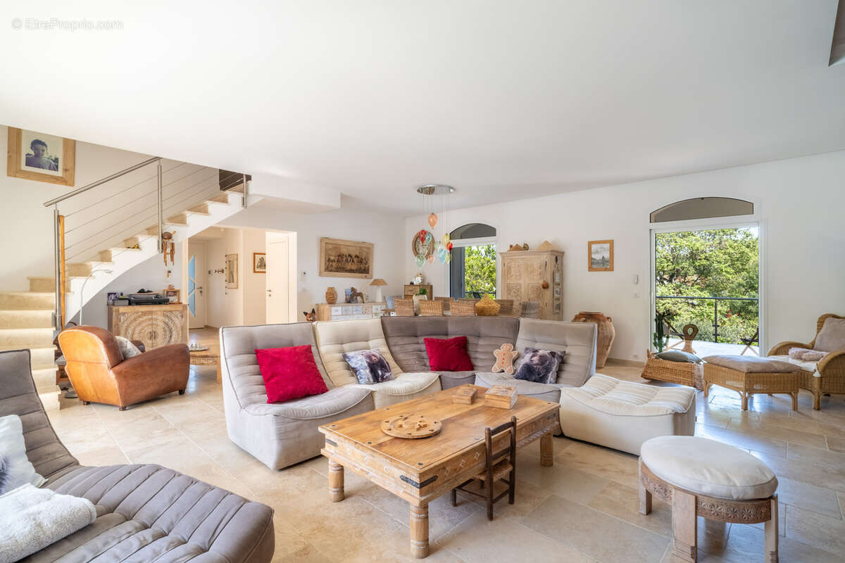 Maison à SIX-FOURS-LES-PLAGES