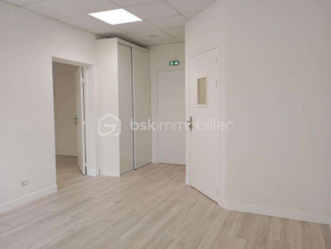 Commerce à LA TESTE-DE-BUCH