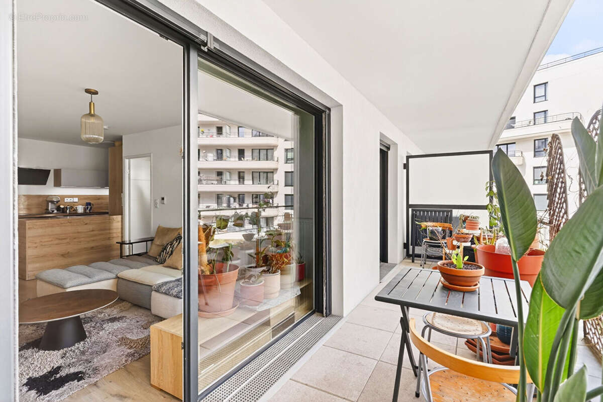 Appartement à COLOMBES