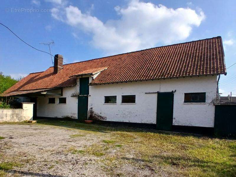 Maison à QUOEUX-HAUT-MAINIL
