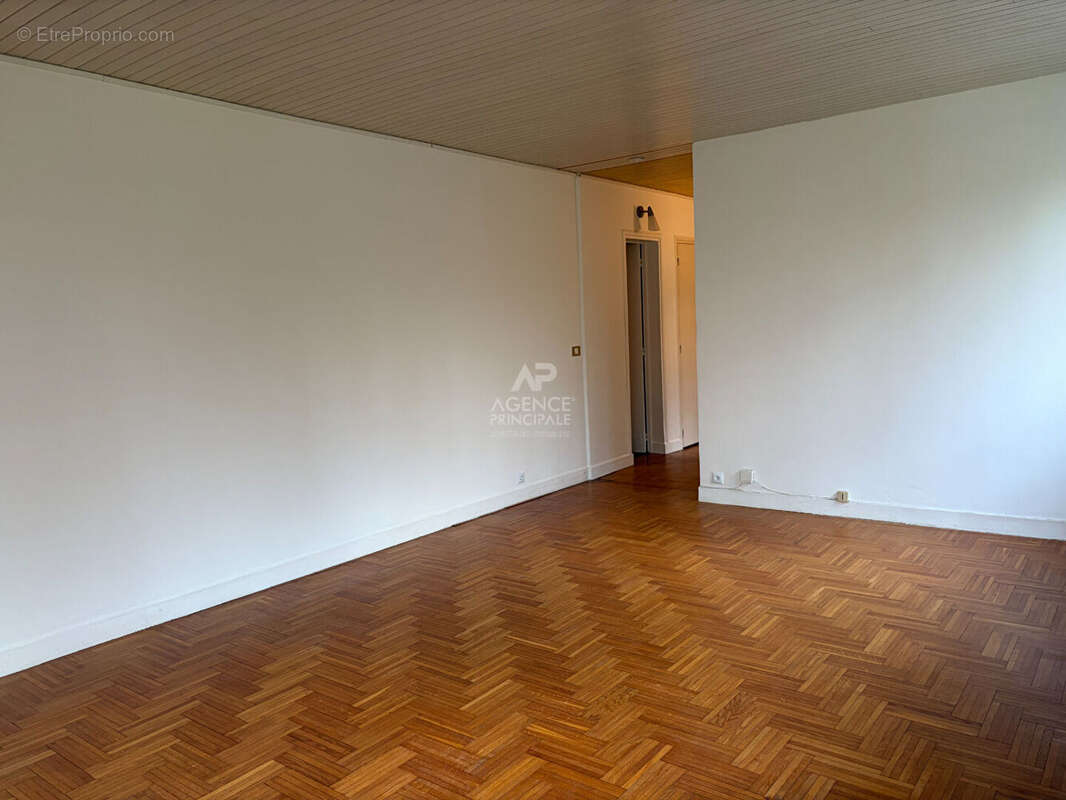 Appartement à MAISONS-LAFFITTE