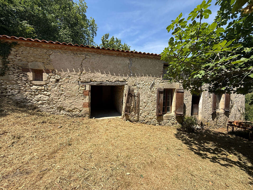 Maison en pierre à rénover - photo 6