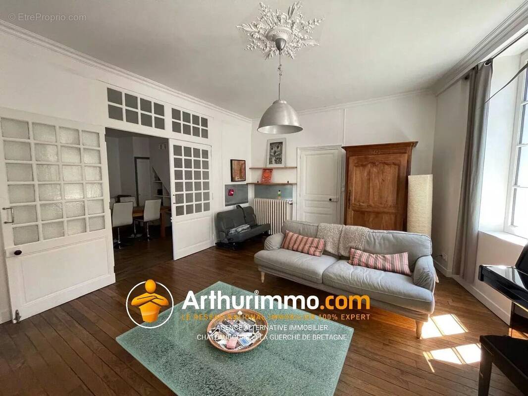 Maison à LA GUERCHE-DE-BRETAGNE