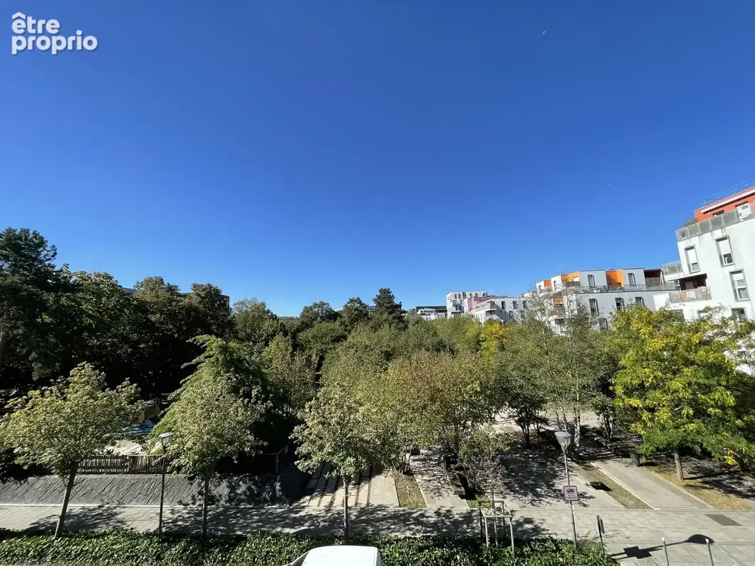 A visiter sans tarder 2 pièces dans quartier prisé - photo 5