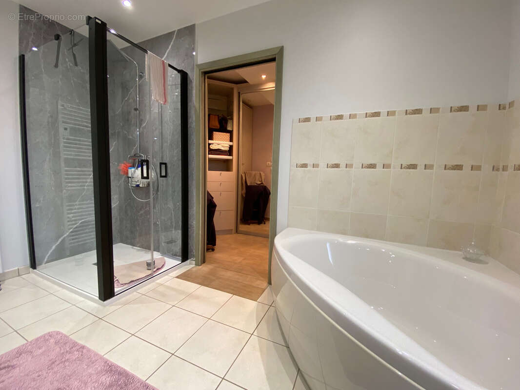 Maison à LA SUZE-SUR-SARTHE