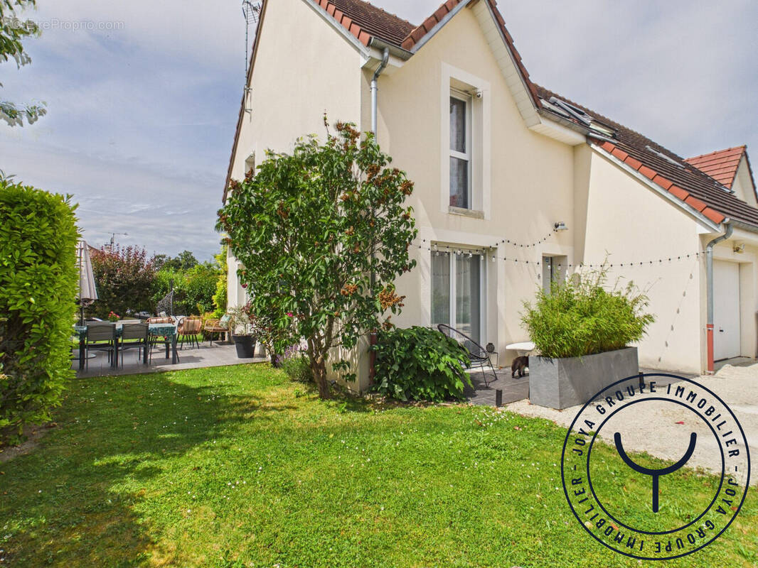 Maison à ROSIERES-PRES-TROYES