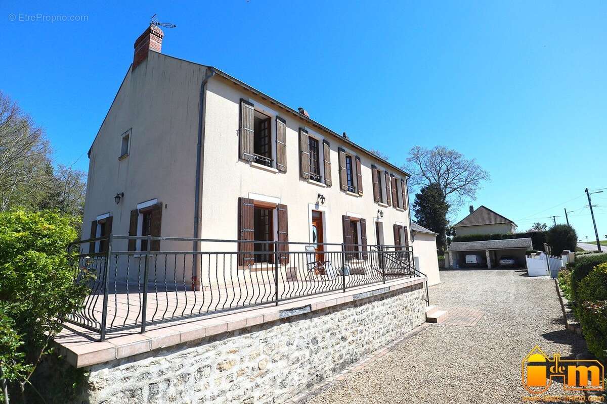 Maison à MEREVILLE