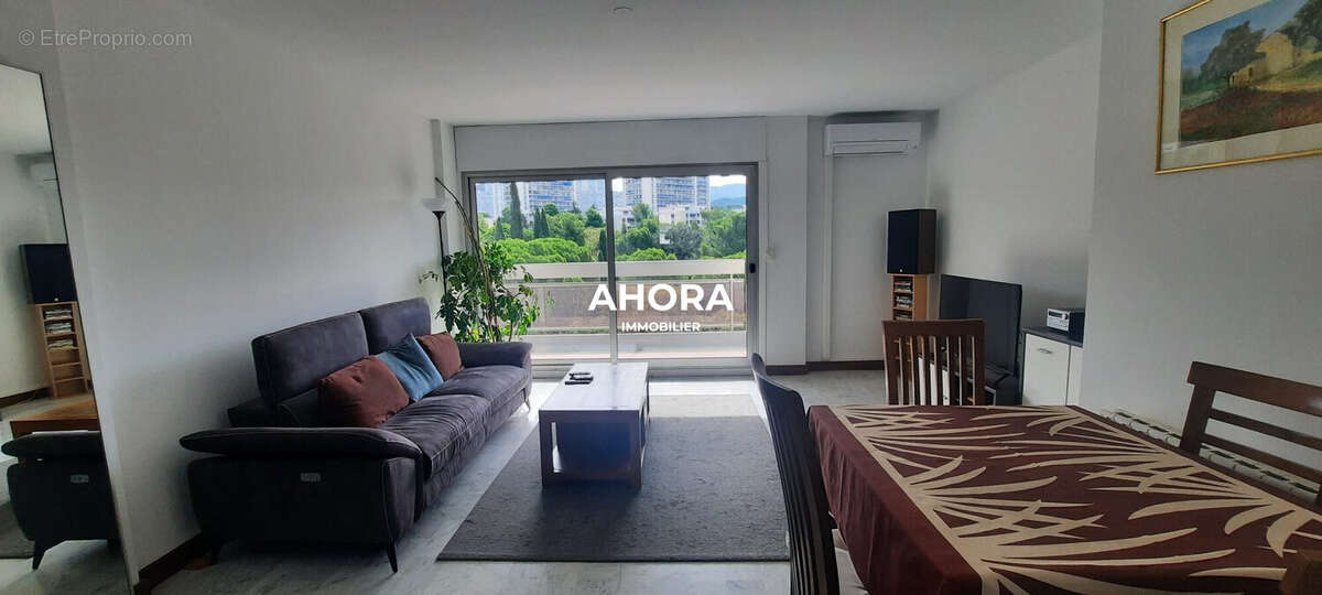 Appartement à MARSEILLE-9E