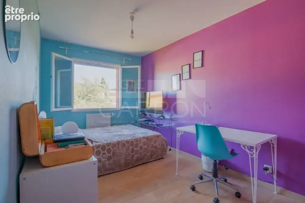 Maison familiale de 155 m² habitables avec 6 chambres et jardin paysagé - photo 9