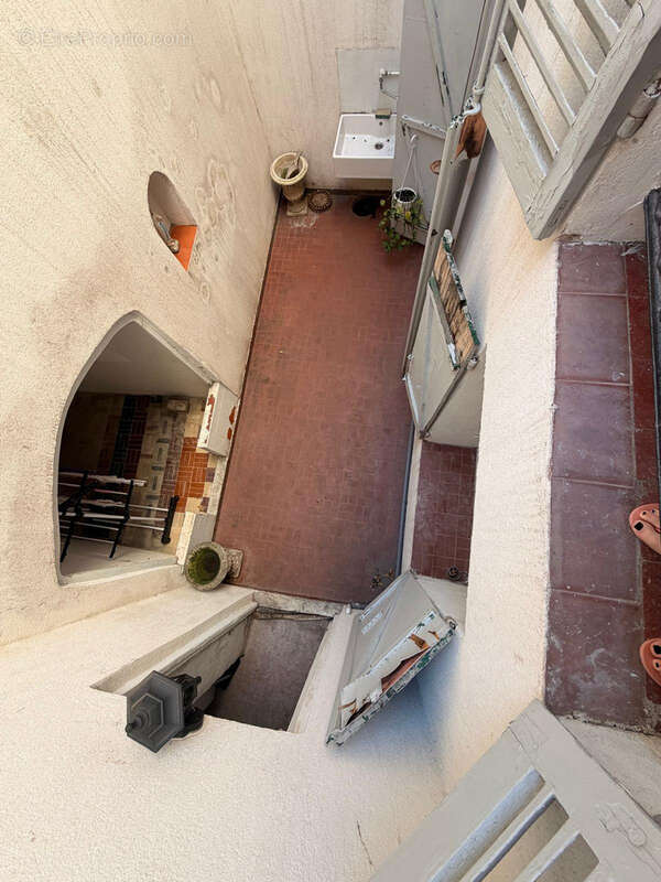 Appartement à MARSEILLE-5E