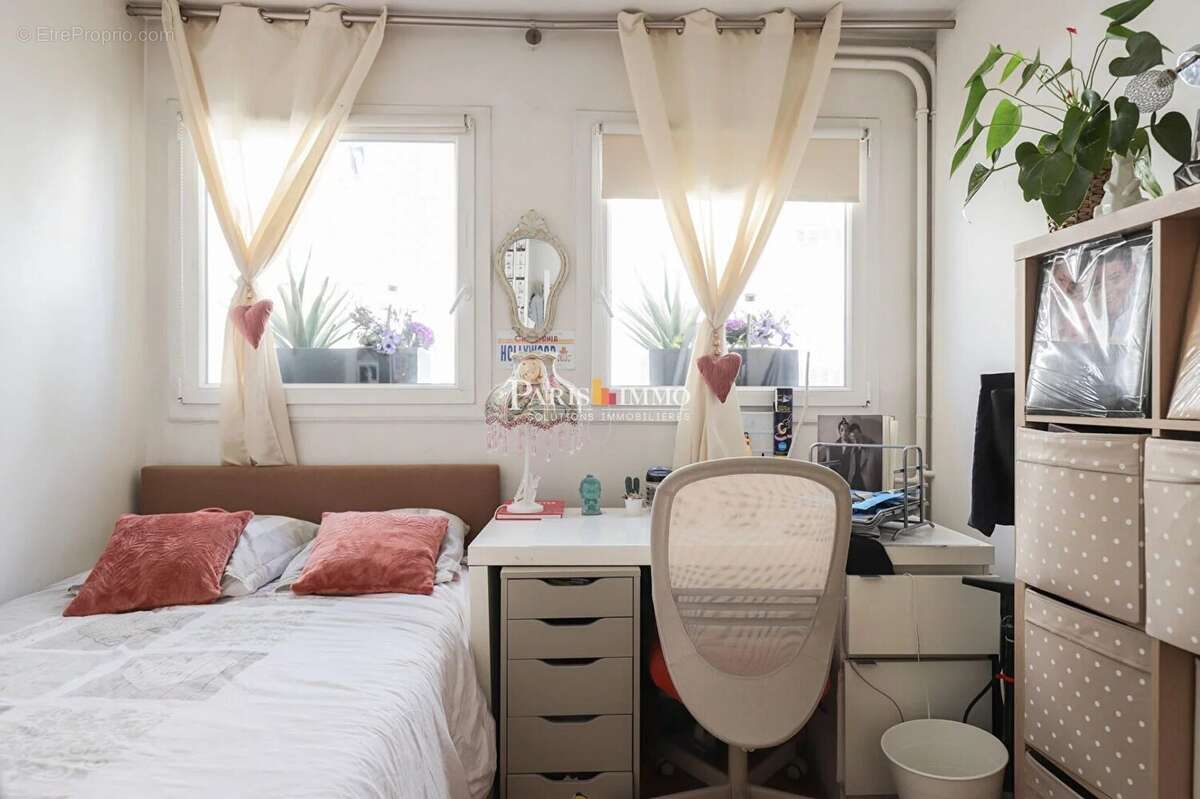 Appartement à PARIS-18E